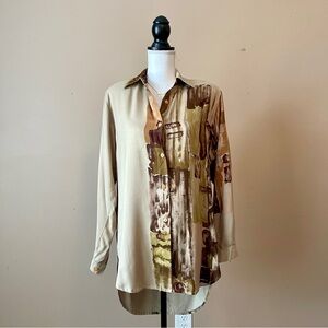 BEVERLY ROSE | Vintage Tan Printed Long Length Button Down Blouse Sz S